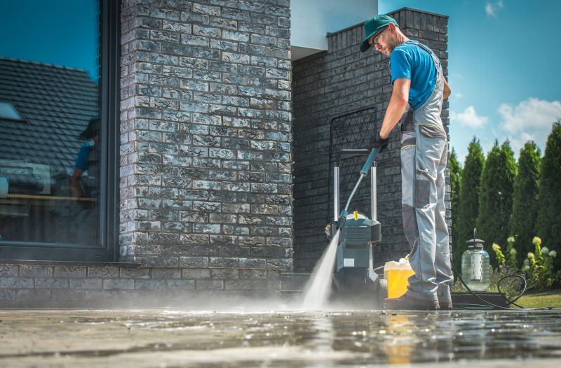 Commercial Exterior Cleaning Service